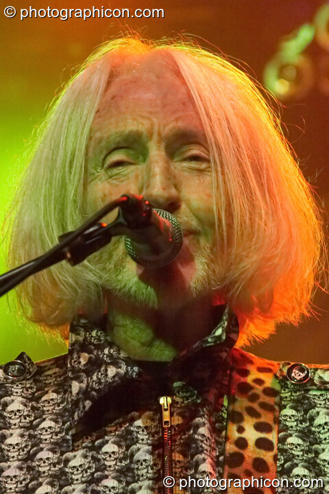 Daevid Allen of Planet Gong performs at the Kentish Town Forum. London, United Kingdom. © 2009 Photographicon
