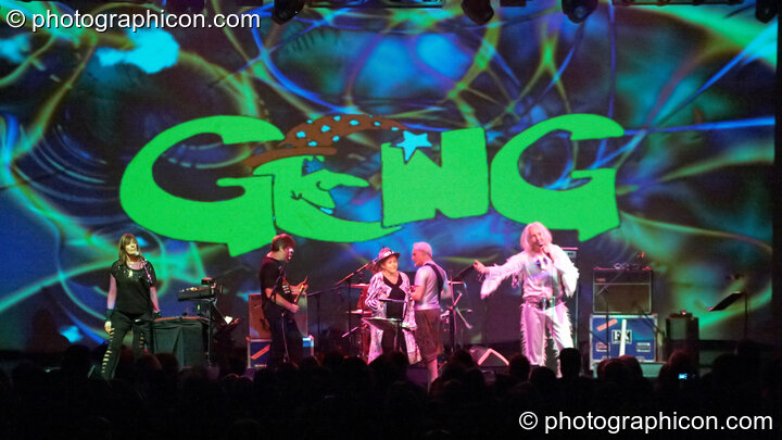 Miquette Giraudy, Steve Hillage, Chris Taylor, Gilli Smyth, Mike Howlett, and Daevid Allen of Planet Gong perform at the Kentish Town Forum with visual projections by ColourSound. London, United Kingdom. © 2009 Photographicon