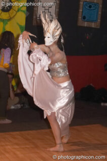 Sacred dance by Antakarana in the Interdimensional Circus space at the Synergy Project. London, United Kingdom. © 2005 Photographicon