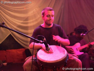 Unamed band in the Interdimensional Circus space at the Synergy Project. London, United Kingdom. © 2005 Photographicon