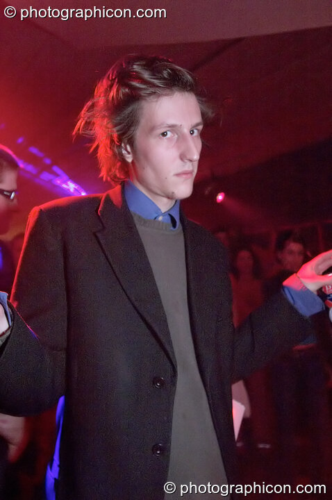 Edgy punter at The Synergy Project. London, United Kingdom. © 2005 Photographicon