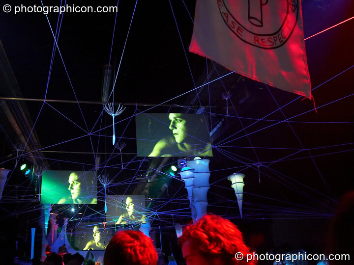Idspiral space at The Synergy Project. London, United Kingdom. © 2005 Photographicon