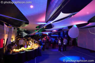 The BinglyBongly / ID Spiral space at The Synergy Project. London, United Kingdom. © 2006 Photographicon