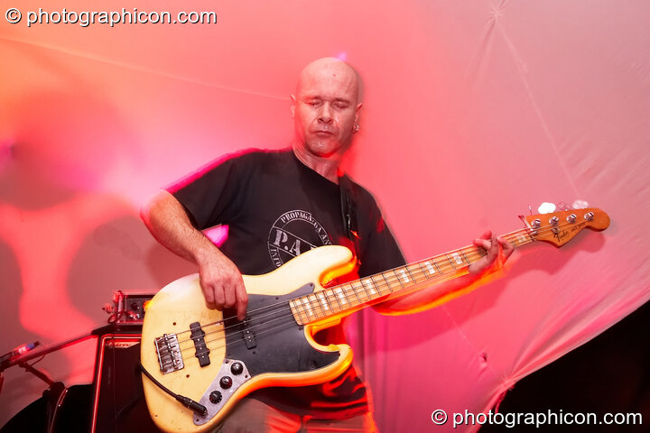 Tarantism perform on the Small World Stage at The Synergy Project. London, United Kingdom. © 2006 Photographicon