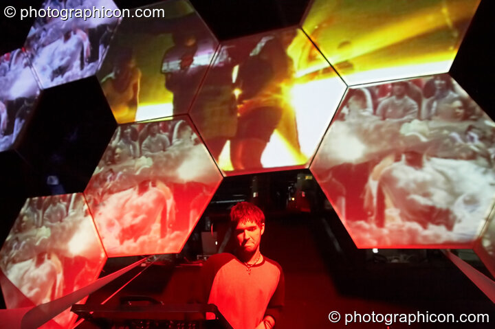 Giani performs on the Glitch-Out stage at The Synergy Project with decor by IDspiral and visual projections by Pixel Addicts. London, United Kingdom. © 2007 Photographicon