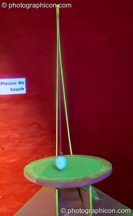 Dan's pendulum sculpture in the Gallery space at The Synergy Project. London, United Kingdom. © 2007 Photographicon