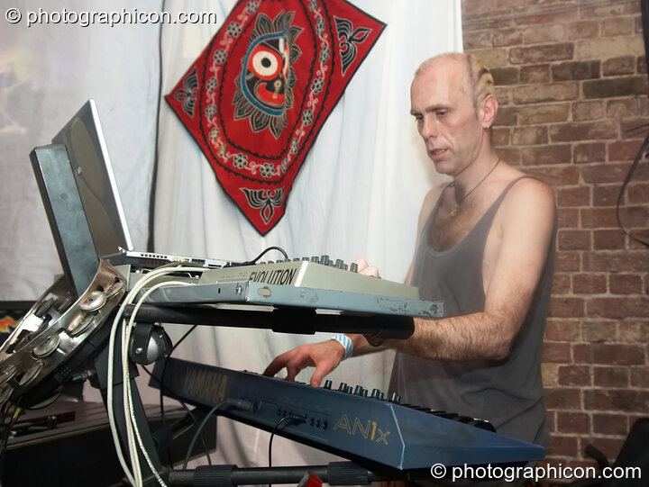 Orchid Star perform on the Sangita Sounds stage at The Synergy Project. London, United Kingdom. © 2007 Photographicon
