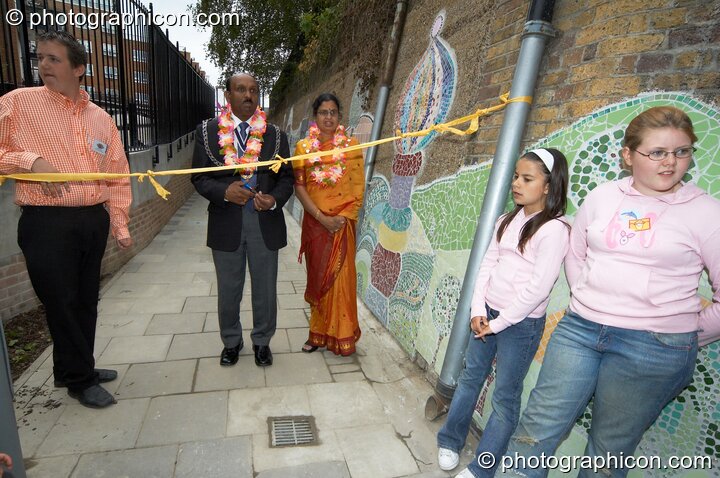 The Mayor prepares to cut the ribbon at the opening of Save The World Club's Hundertwasser mosaic. Kingston Upon Thames, United Kingdom. © 2005 Photographicon